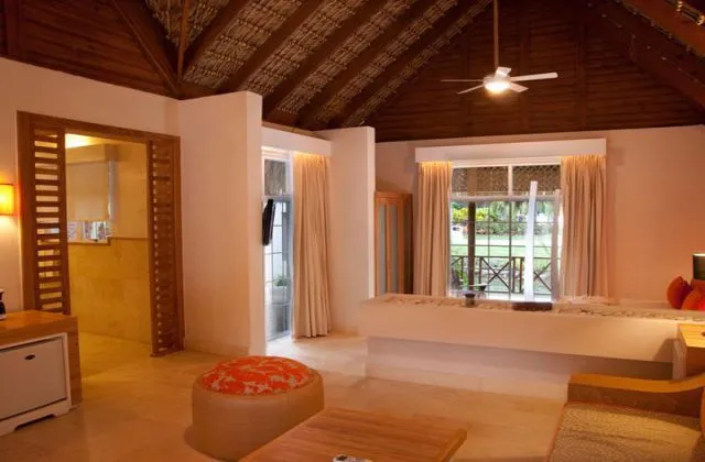 Hotel Be Live Canoa villa living